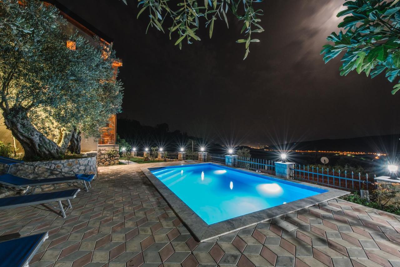 Rustic Villas Barlovic Улцин Екстериор снимка