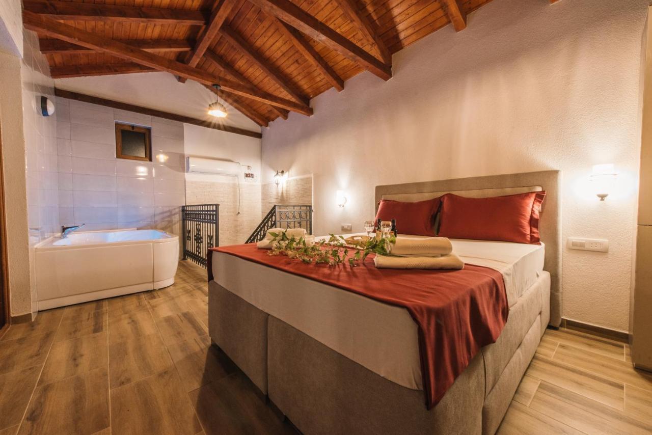 Rustic Villas Barlovic Улцин Екстериор снимка
