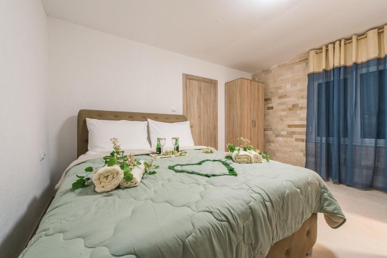 Rustic Villas Barlovic Улцин Екстериор снимка