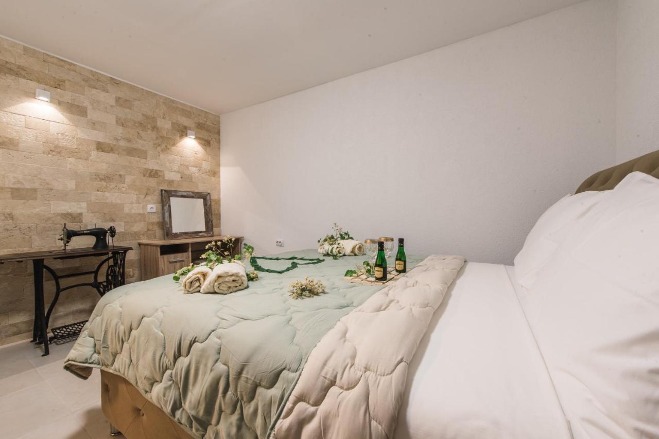 Rustic Villas Barlovic Улцин Екстериор снимка