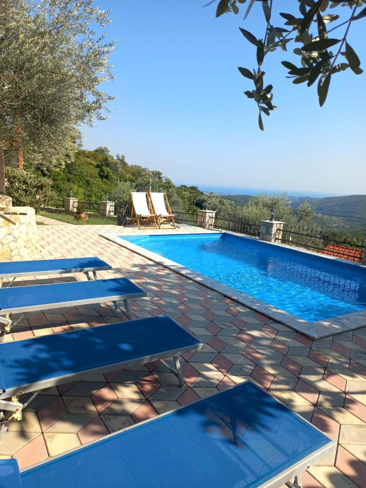 Rustic Villas Barlovic Улцин Екстериор снимка