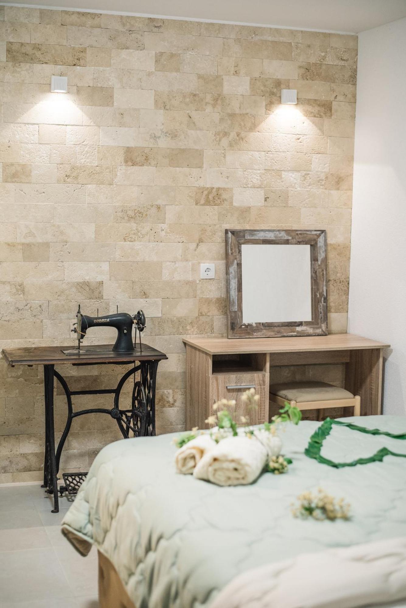 Rustic Villas Barlovic Улцин Стая снимка